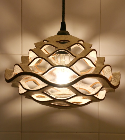 BLOOM Blumenförmige Wollfilz-Lampe