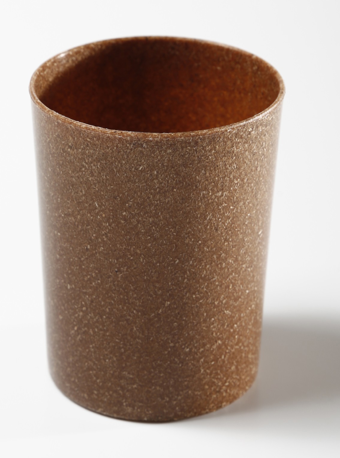 Zahnputzbecher aus Flüssigholz